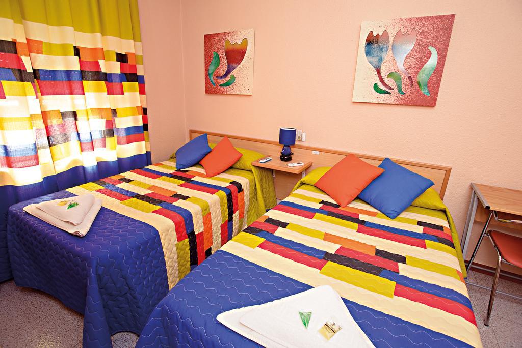 Hostal Carrizo เอลดา ภายนอก รูปภาพ
