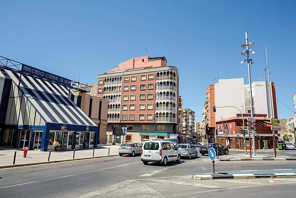 Hostal Carrizo เอลดา ภายนอก รูปภาพ