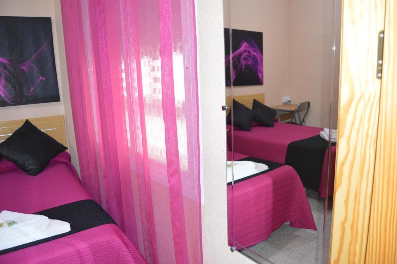 Hostal Carrizo เอลดา ภายนอก รูปภาพ